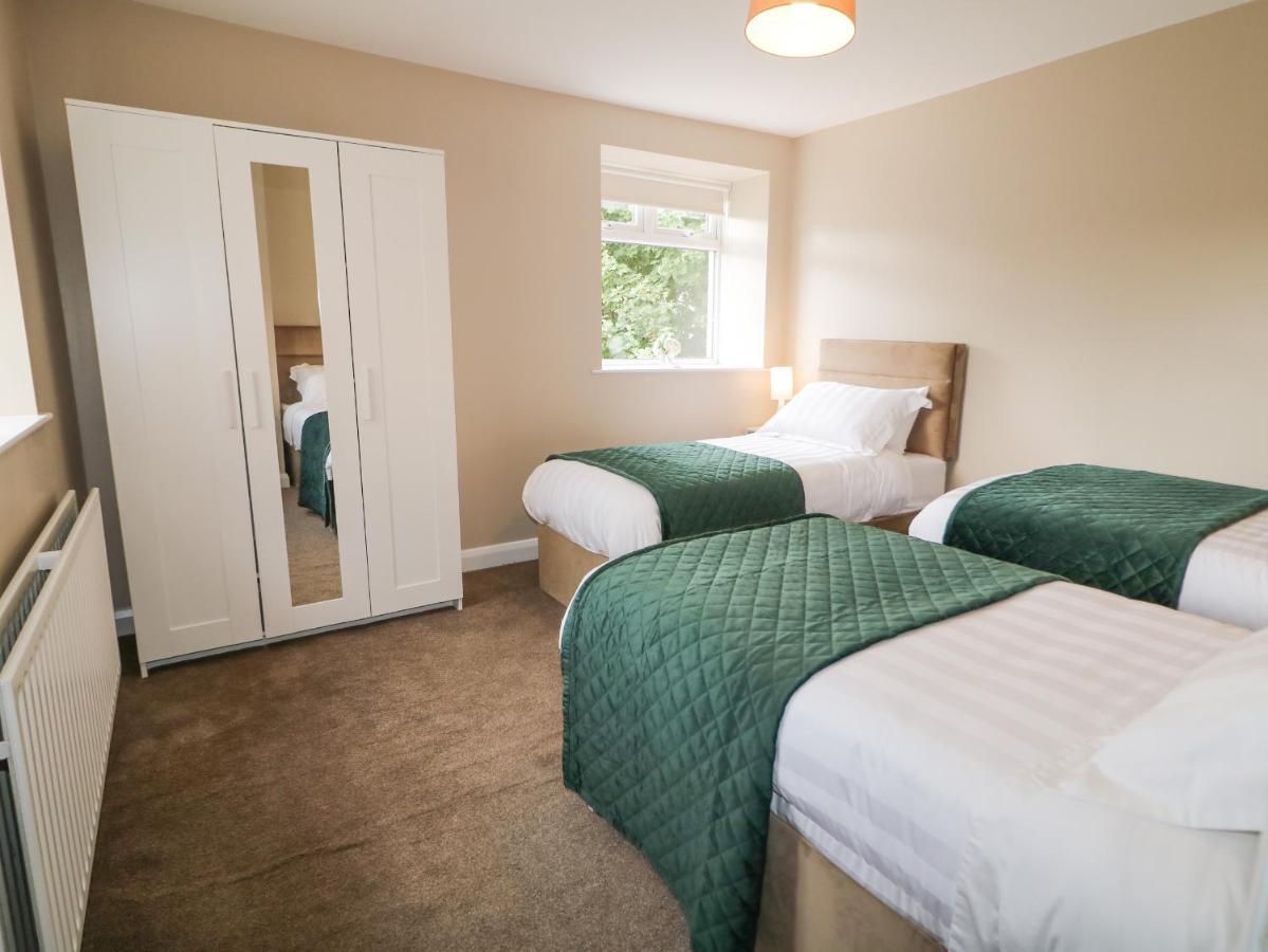 Whitethorn House Villa Нюри Екстериор снимка