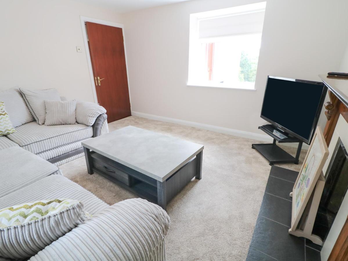 Whitethorn House Villa Нюри Екстериор снимка